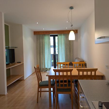 Hotel Garni Saltneregg Caldaro Esterno foto